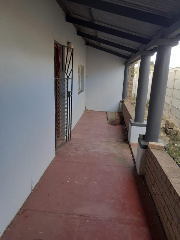 2 Bedroom Property for Sale in Albertinia Western Cape